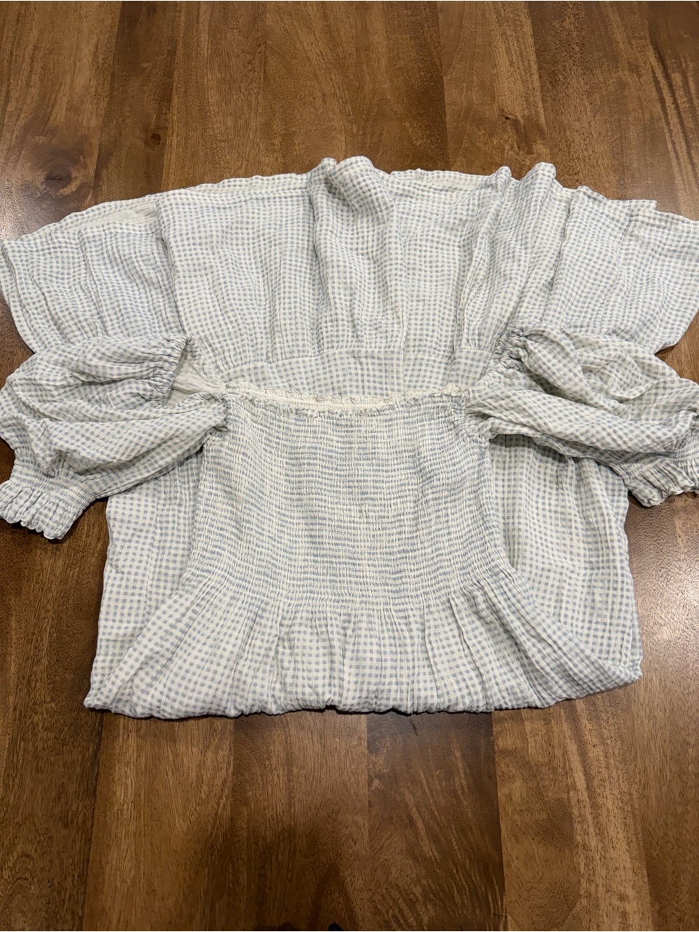 Gingham Smocked Puff-Sleeve midi dress